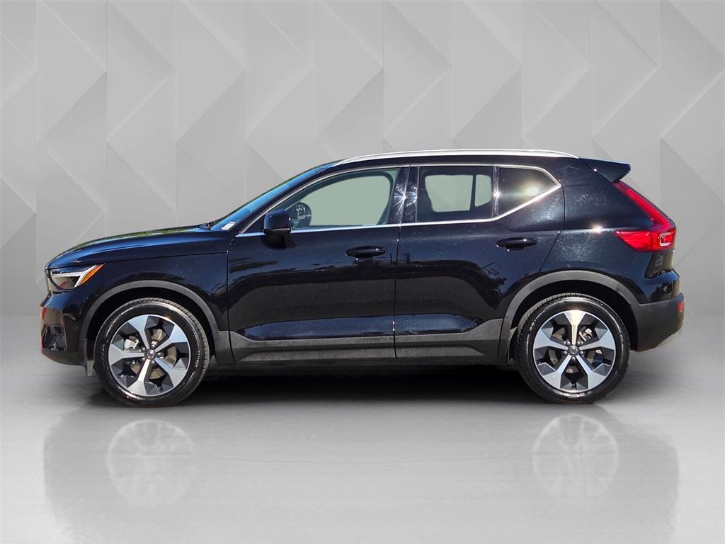used 2025 Volvo XC40 car, priced at $32,634