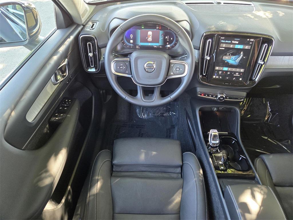used 2025 Volvo XC40 car, priced at $32,634