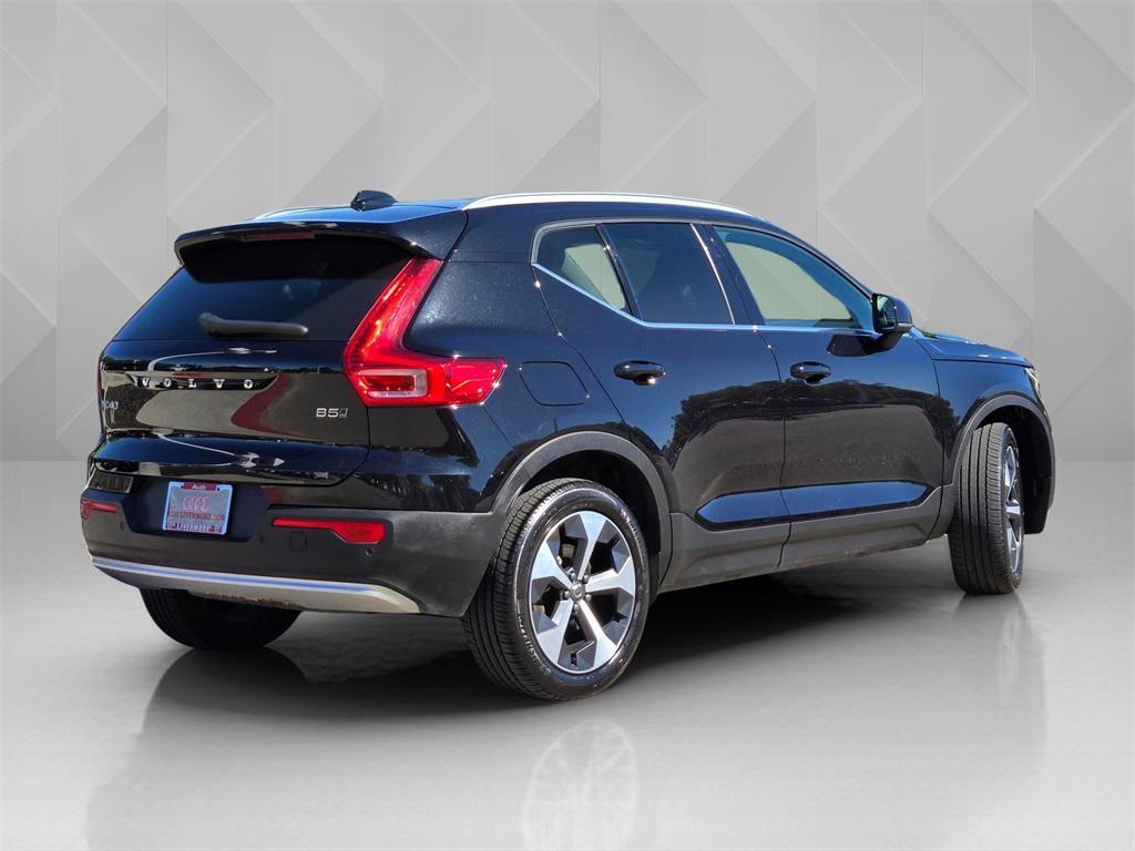 used 2025 Volvo XC40 car, priced at $32,634