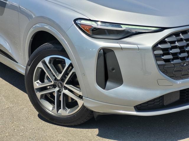 new 2025 Audi Q5 car, priced at $59,640