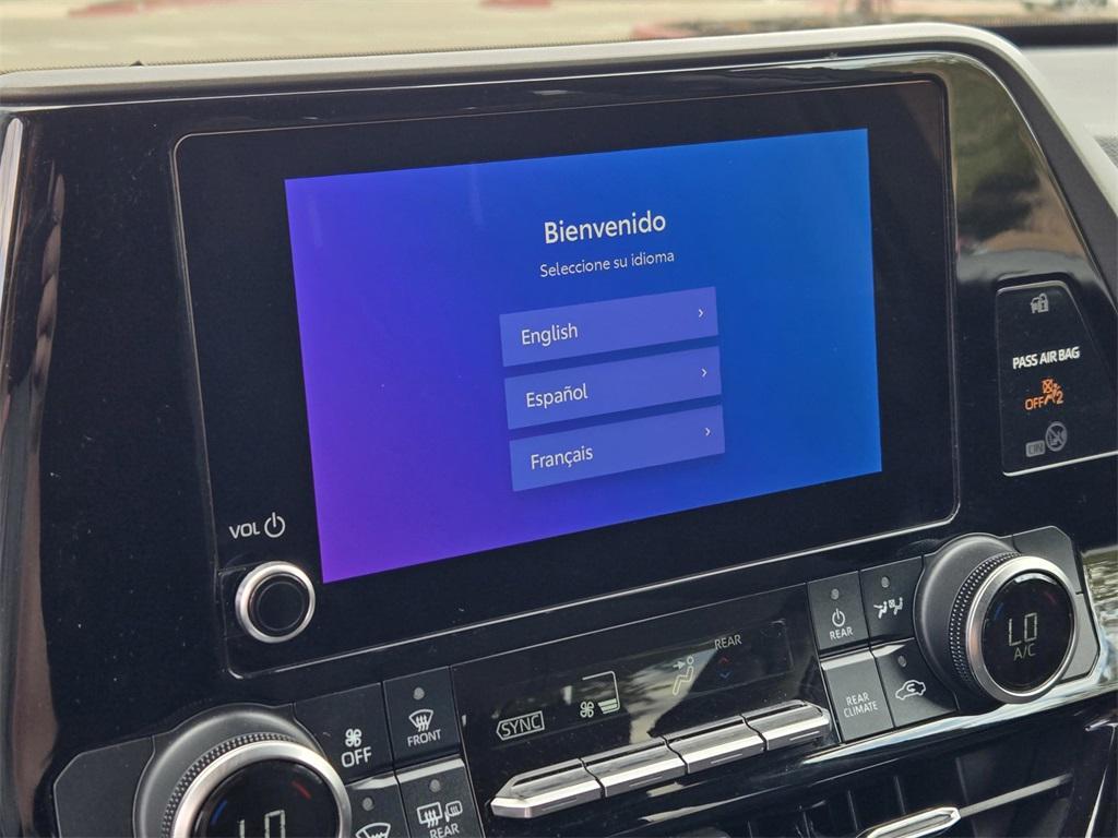 used 2024 Toyota Highlander car, priced at $37,290