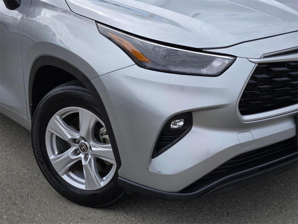 used 2024 Toyota Highlander car, priced at $37,290