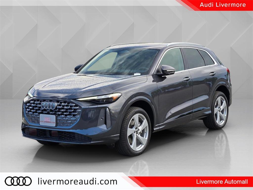 new 2025 Audi Q5 car, priced at $59,325