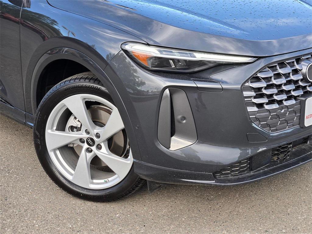 new 2025 Audi Q5 car, priced at $60,325