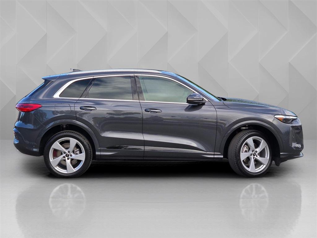 new 2025 Audi Q5 car, priced at $60,325