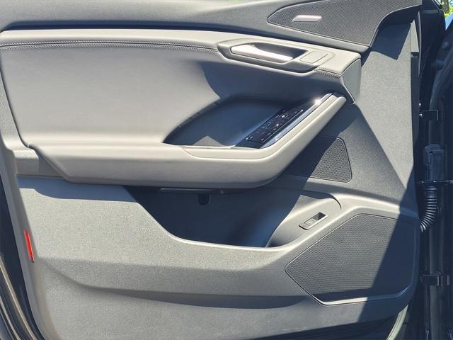 new 2025 Audi Q6 e-tron car, priced at $75,425