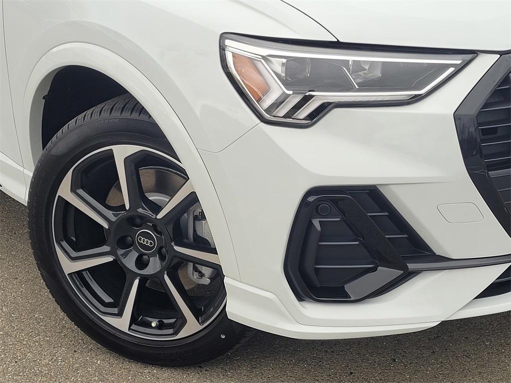 new 2025 Audi Q3 car, priced at $45,256