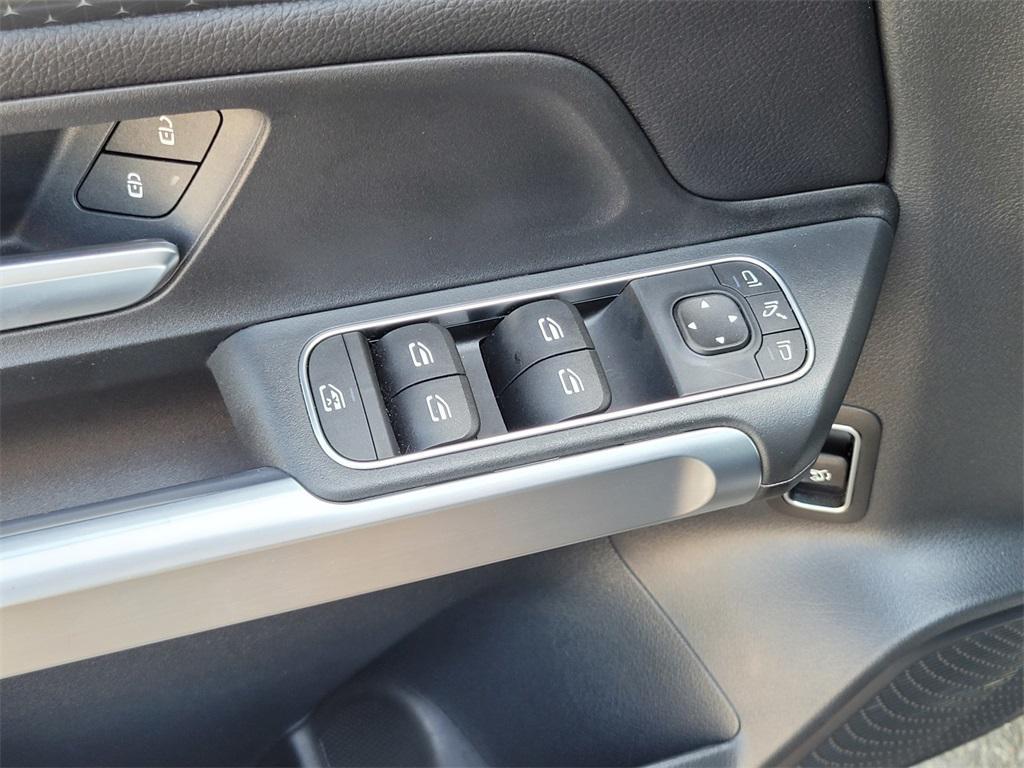 used 2024 Mercedes-Benz GLB 250 car, priced at $35,500