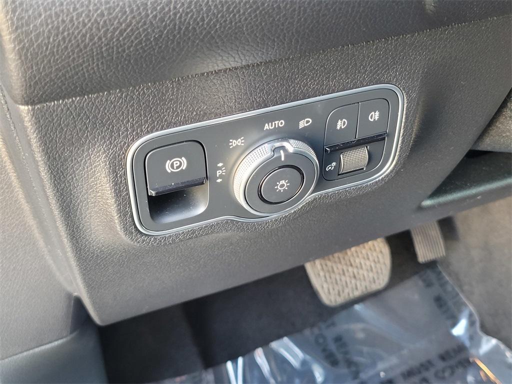 used 2024 Mercedes-Benz GLB 250 car, priced at $35,500