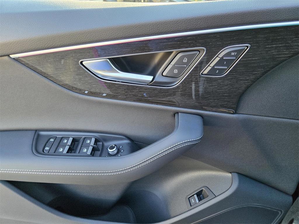 new 2026 Audi Q7 car, priced at $68,990