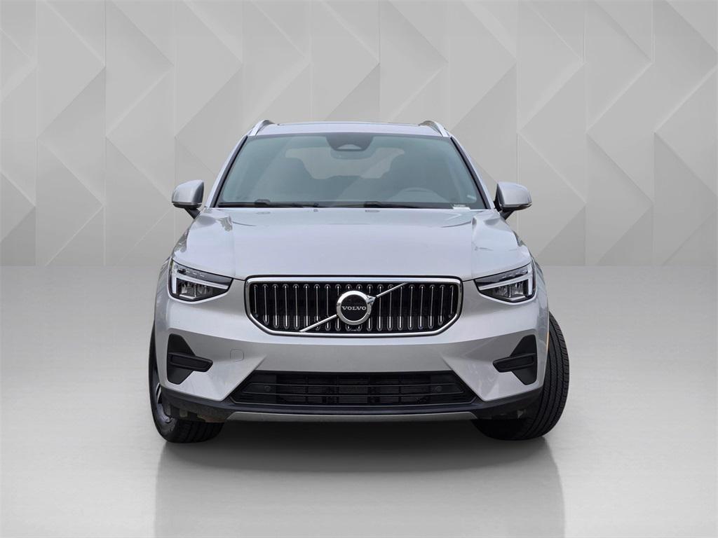 used 2025 Volvo XC40 car, priced at $33,500
