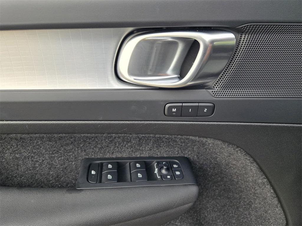 used 2025 Volvo XC40 car, priced at $33,500
