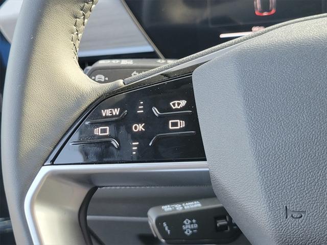 new 2025 Audi Q6 e-tron car, priced at $74,540