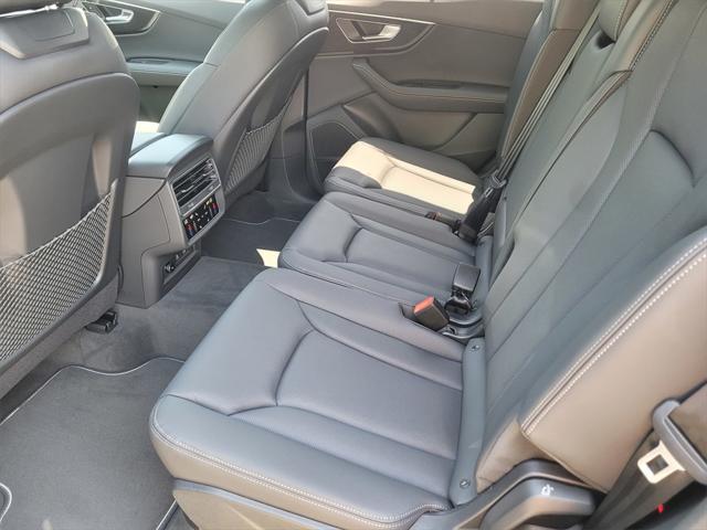 new 2025 Audi Q7 car, priced at $72,250