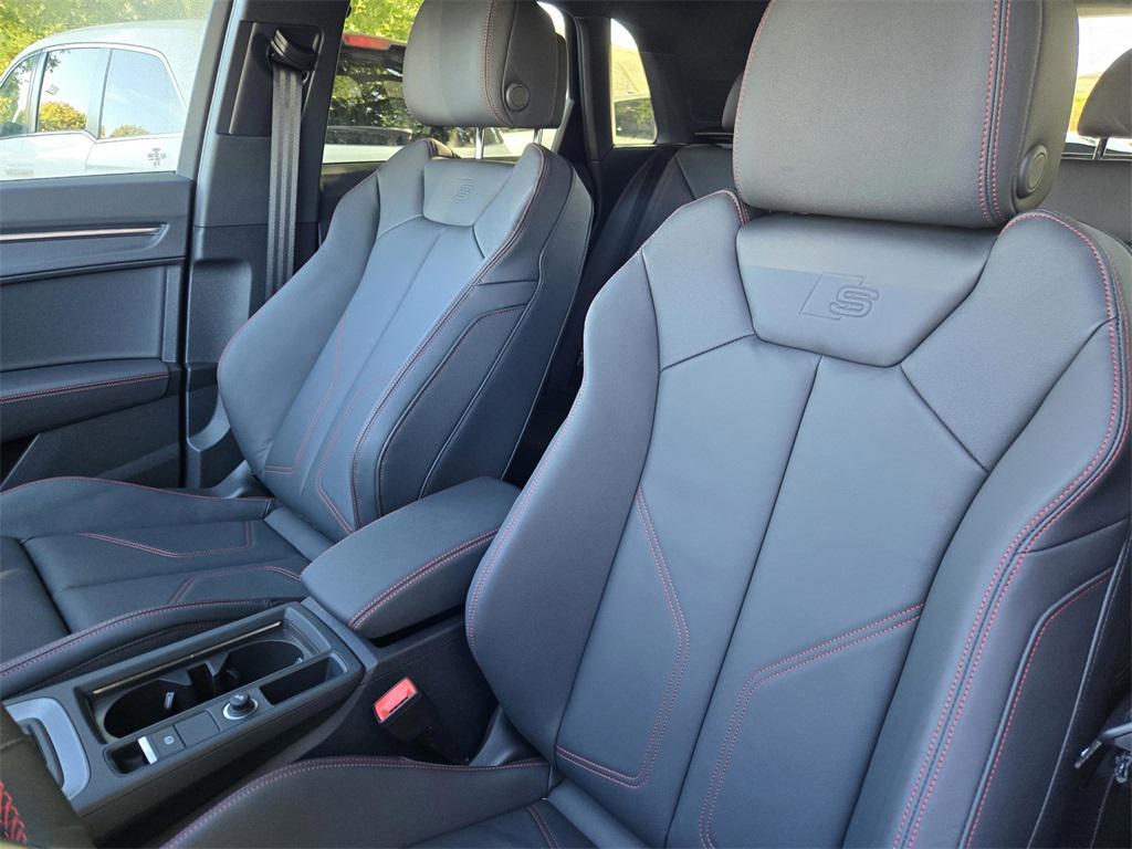 new 2025 Audi Q3 car, priced at $47,500