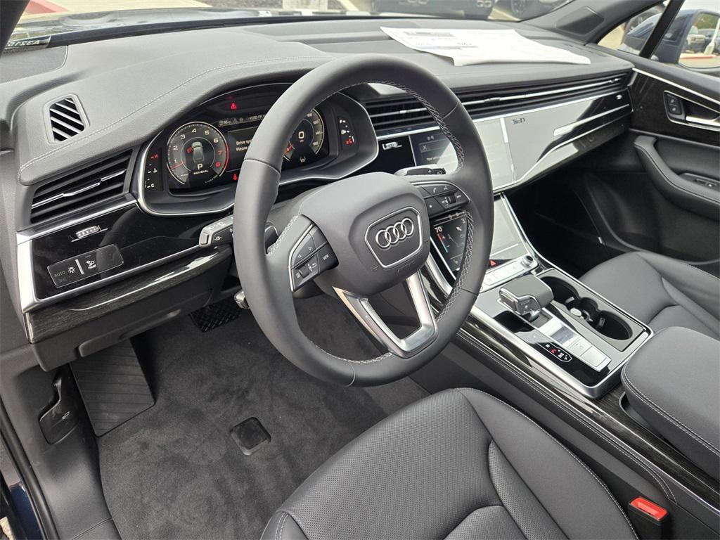 new 2025 Audi Q7 car, priced at $71,901