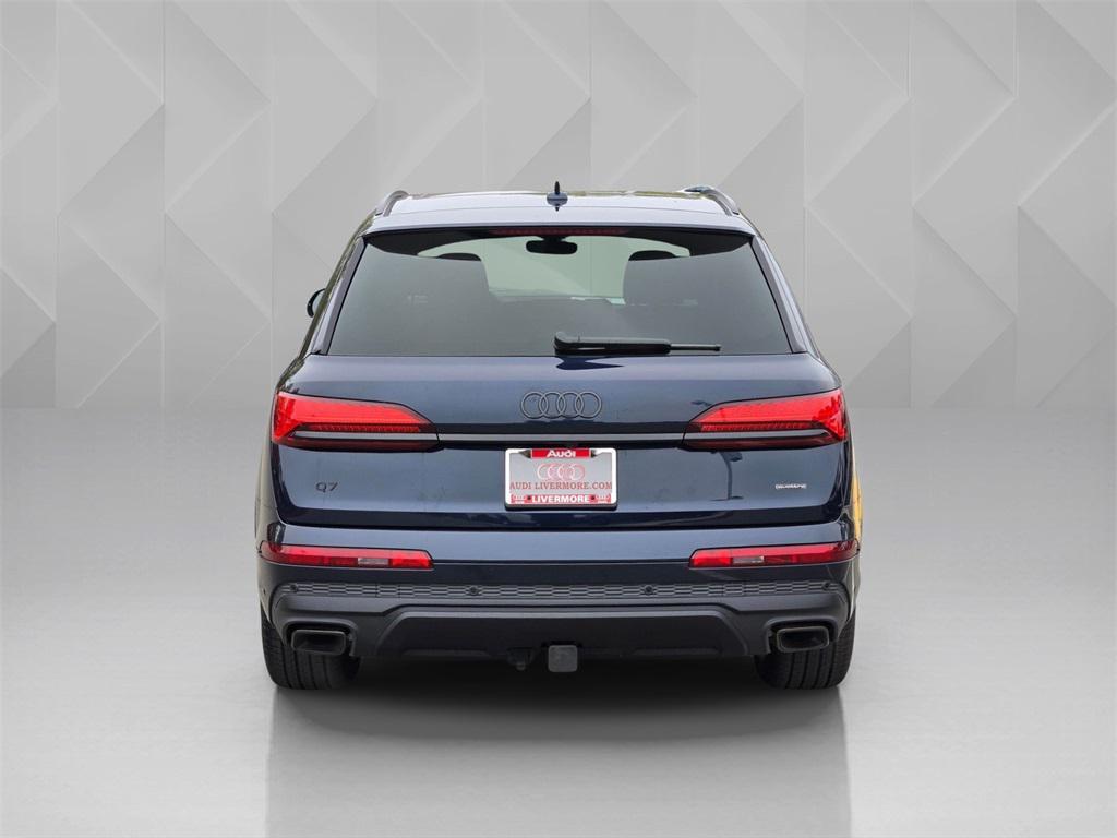 new 2025 Audi Q7 car, priced at $71,901