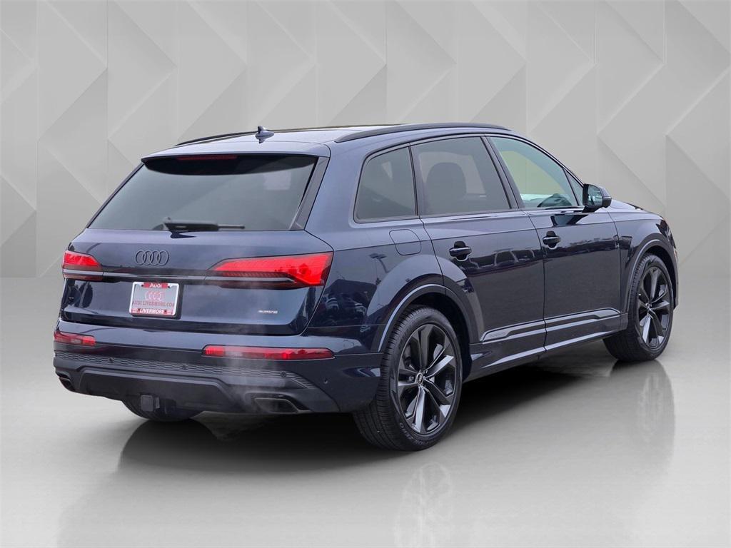 new 2025 Audi Q7 car, priced at $71,901