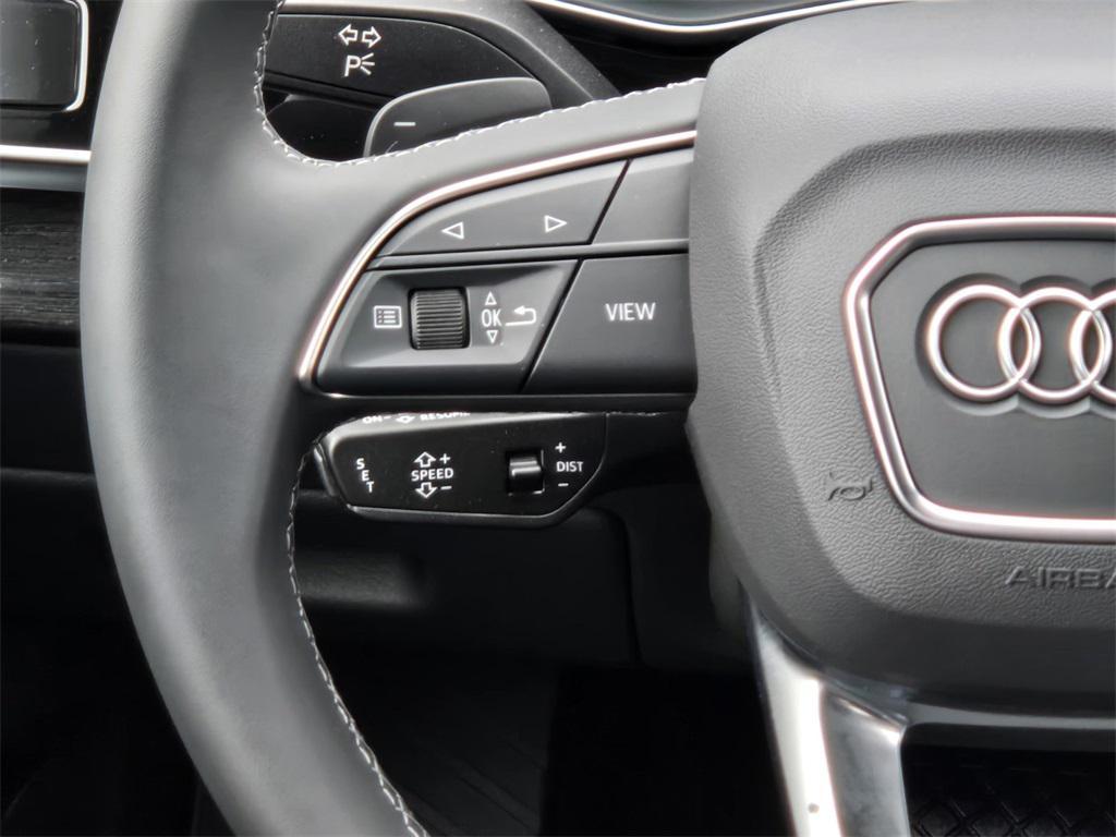 new 2025 Audi Q7 car, priced at $71,901