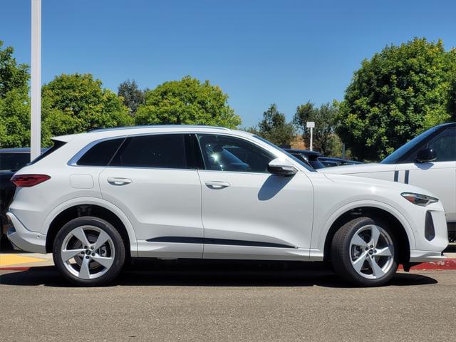 new 2025 Audi Q5 car, priced at $60,975