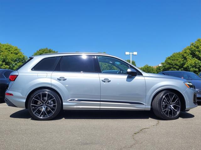 new 2025 Audi Q7 car, priced at $83,960