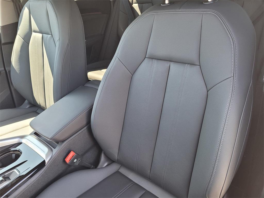 new 2025 Audi Q5 car, priced at $60,325