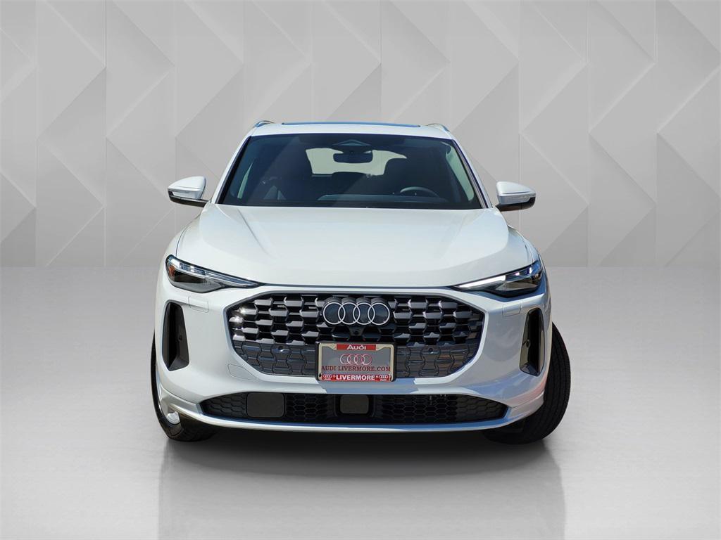 new 2025 Audi Q5 car, priced at $60,325