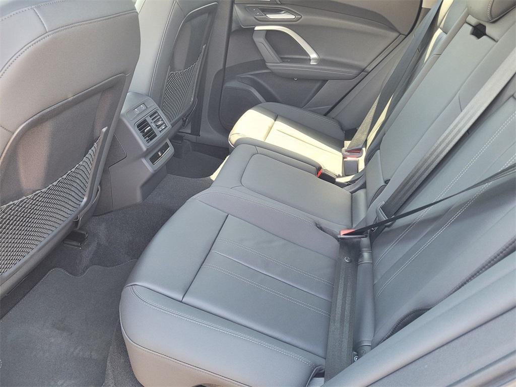 new 2025 Audi Q5 car, priced at $60,325