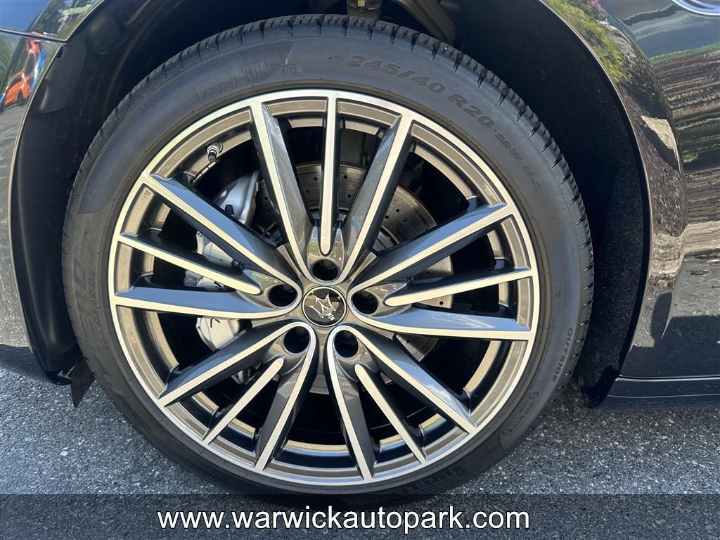 used 2022 Maserati Quattroporte car, priced at $49,995