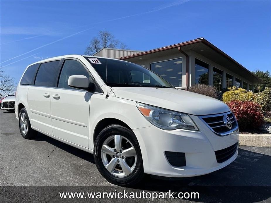 used 2010 Volkswagen Routan car, priced at $9,995