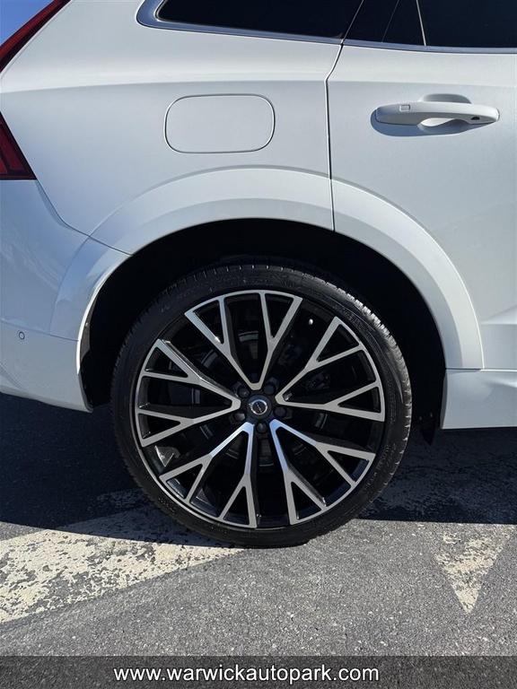 used 2019 Volvo XC60 car, priced at $31,995
