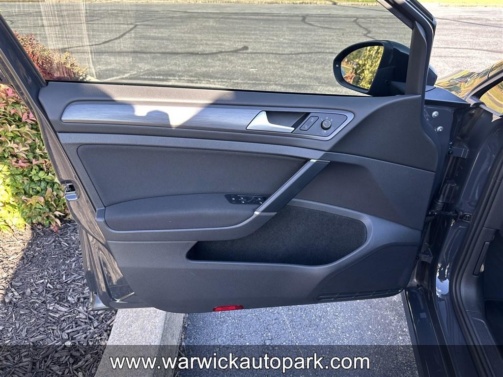 used 2019 Volkswagen e-Golf car, priced at $18,181