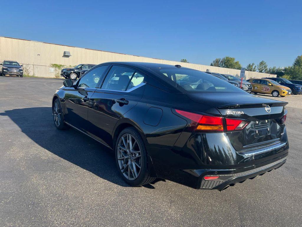 used 2023 Nissan Altima car, priced at $25,900