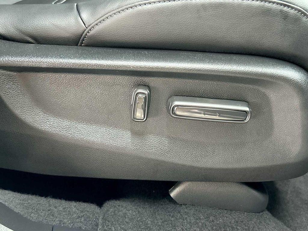 used 2022 Honda CR-V car, priced at $25,900