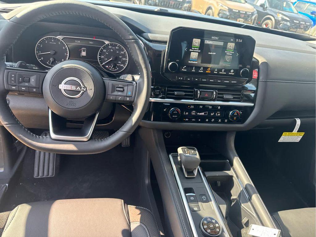 new 2025 Nissan Pathfinder car, priced at $40,500