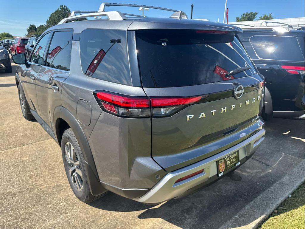new 2025 Nissan Pathfinder car, priced at $40,500