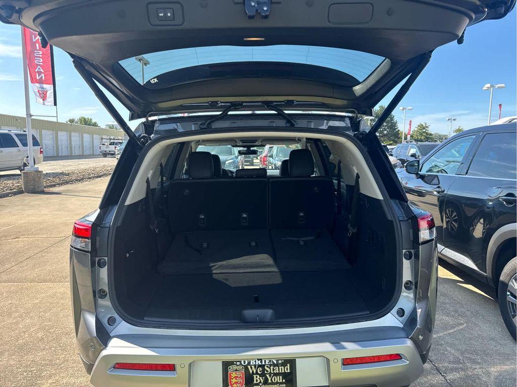 new 2025 Nissan Pathfinder car, priced at $40,500