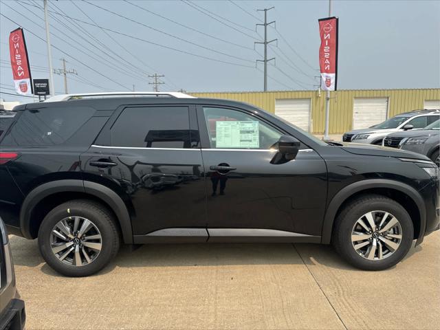 new 2025 Nissan Pathfinder car, priced at $40,952