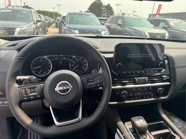 new 2025 Nissan Pathfinder car, priced at $40,952