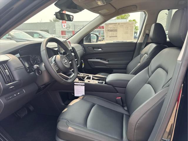 new 2025 Nissan Pathfinder car, priced at $38,900