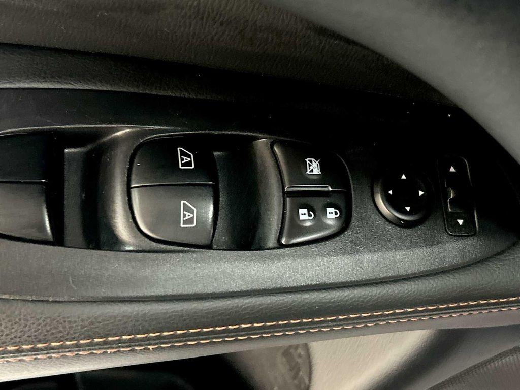 used 2020 Nissan Pathfinder car, priced at $14,900