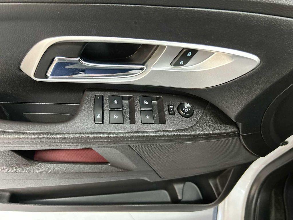 used 2017 Chevrolet Equinox car, priced at $8,900