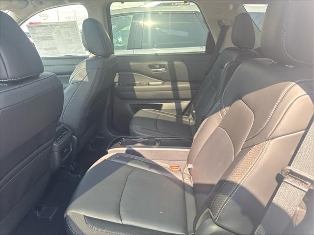 new 2025 Nissan Pathfinder car, priced at $42,900
