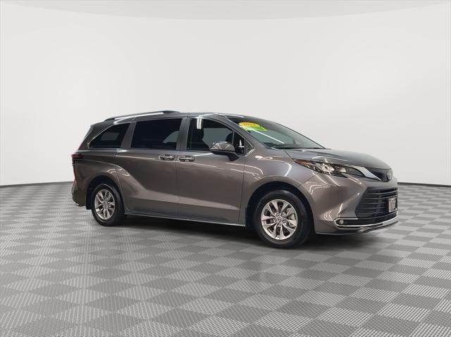 used 2024 Toyota Sienna car, priced at $48,900