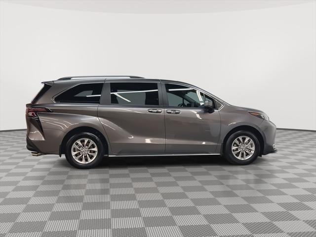 used 2024 Toyota Sienna car, priced at $48,900