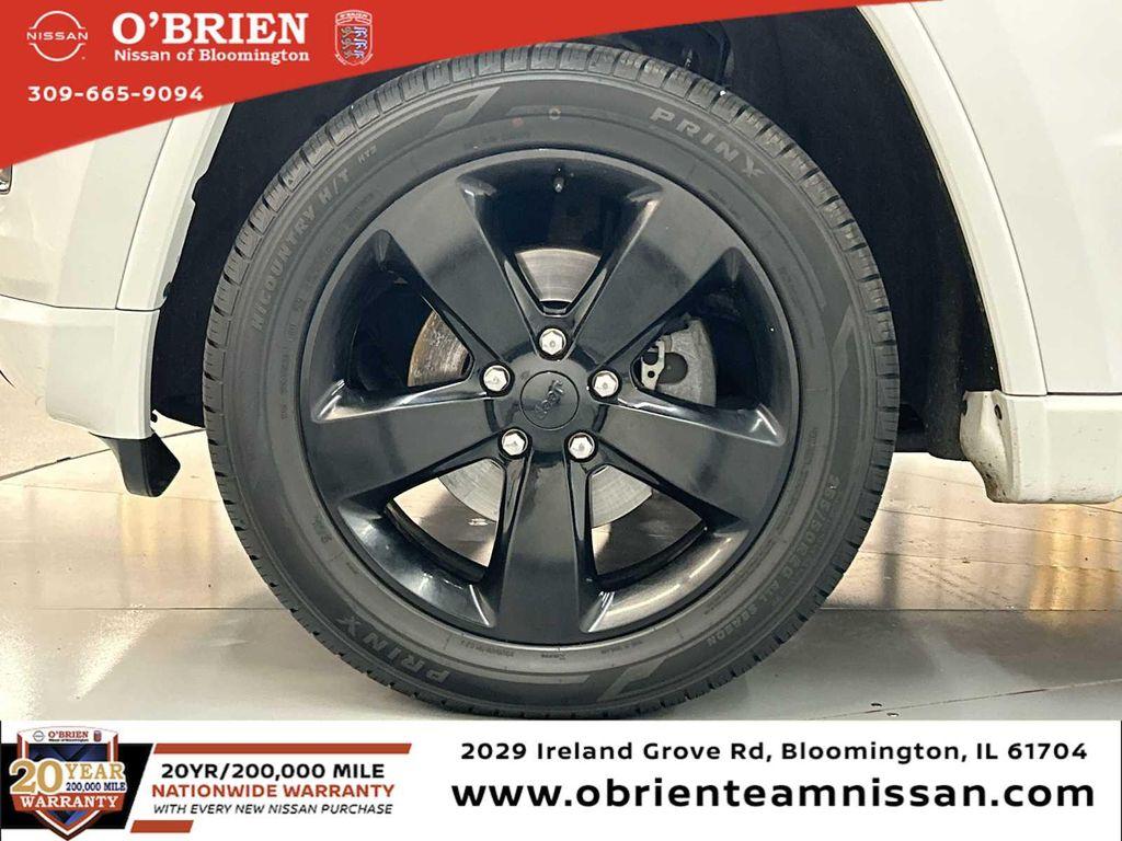 used 2015 Jeep Grand Cherokee car, priced at $11,500