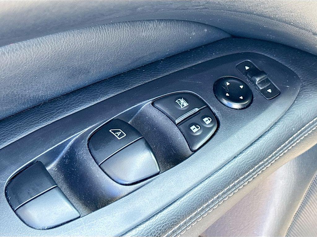 used 2020 Nissan Pathfinder car, priced at $12,490