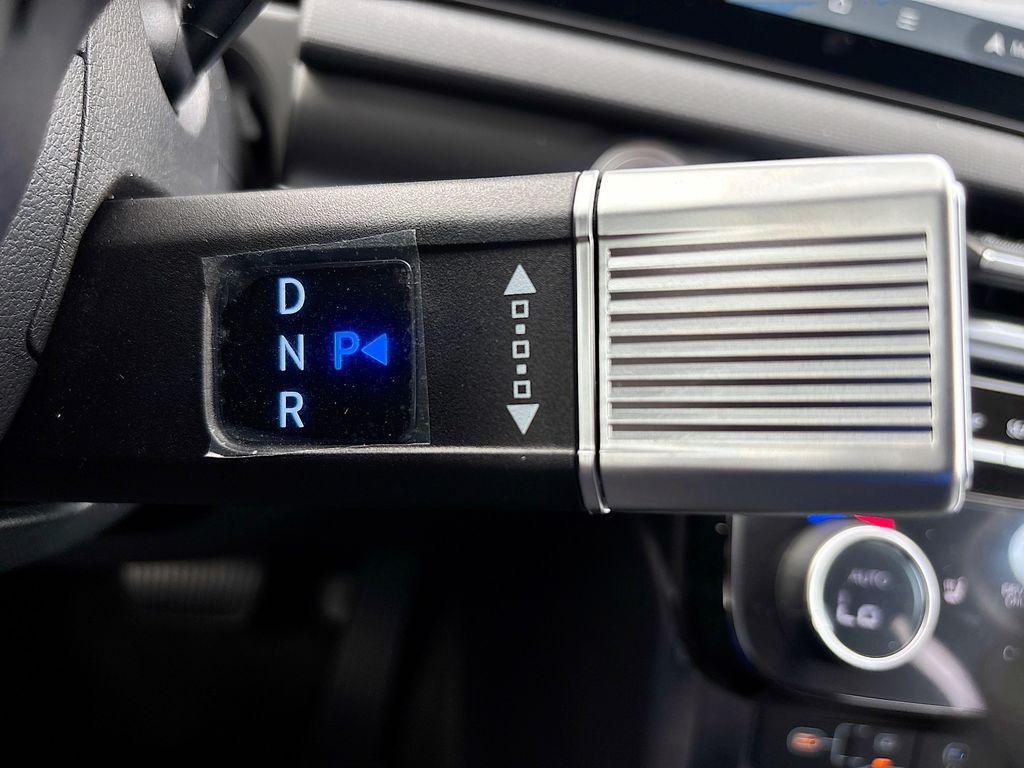 new 2025 Hyundai TUCSON Hybrid car, priced at $36,317