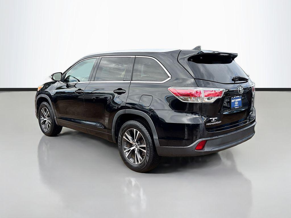 used 2016 Toyota Highlander car, priced at $21,898