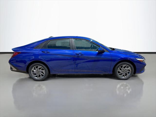 new 2025 Hyundai ELANTRA HEV car, priced at $25,498